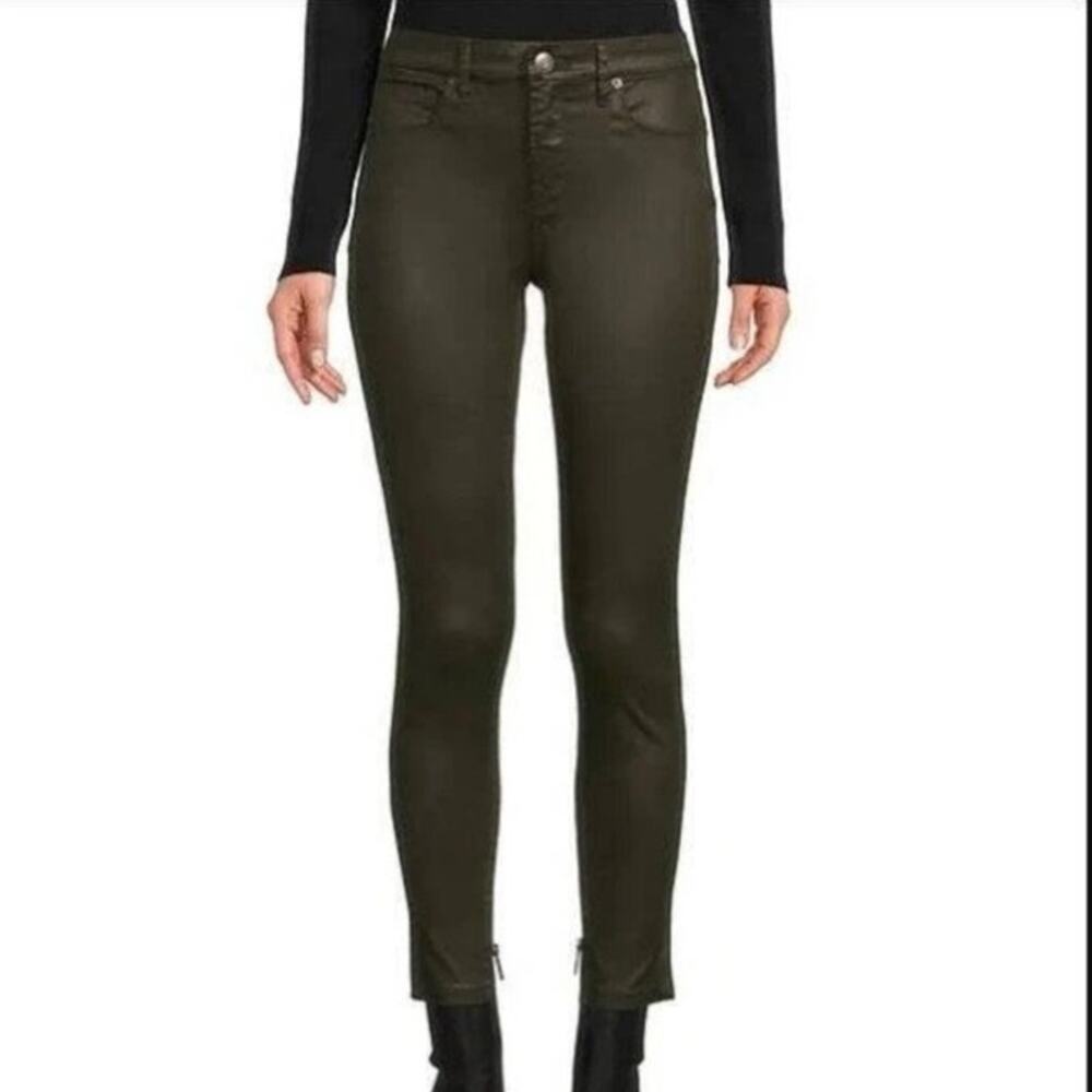 NWT Gianni Bini Ankle Skinny Lacquered
Jeans Coated Tori size 26